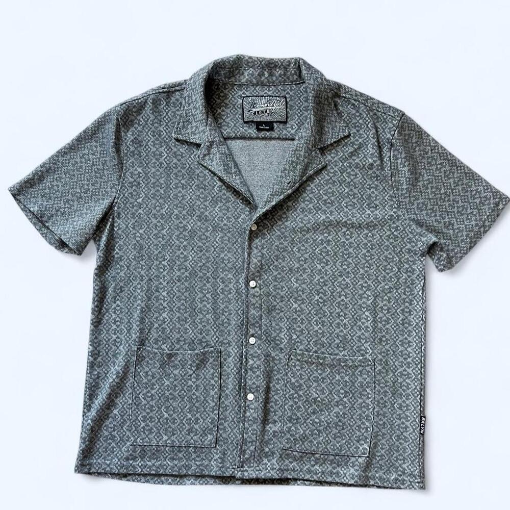 Men’s Brooklyn Cloth textured button-up shirt with gray geometric pattern - L